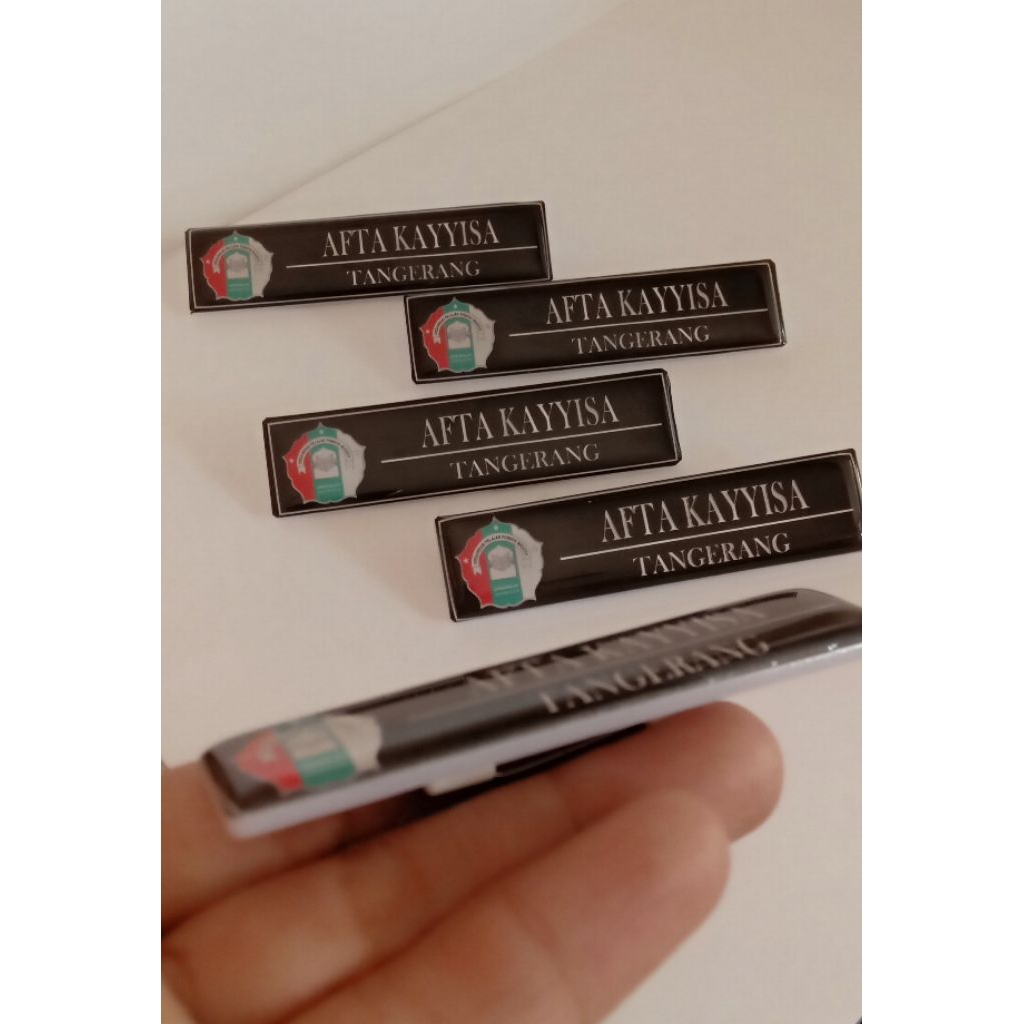 

Nametag Name Tag Nama Dada Akrilik Resin Custom Logo