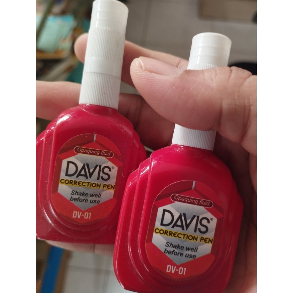 

TIPEX CAIR JOYKO DAN DAVIS