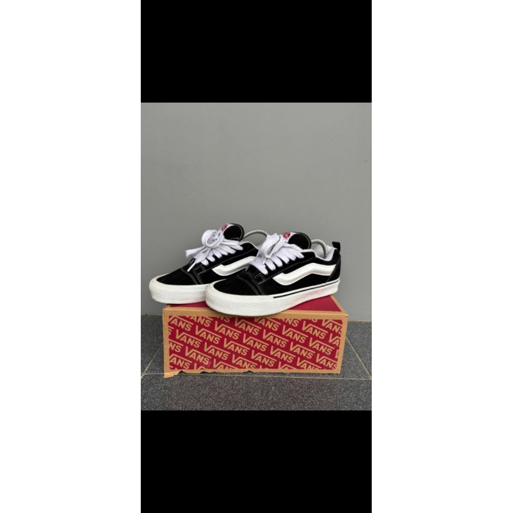 Vans Knu