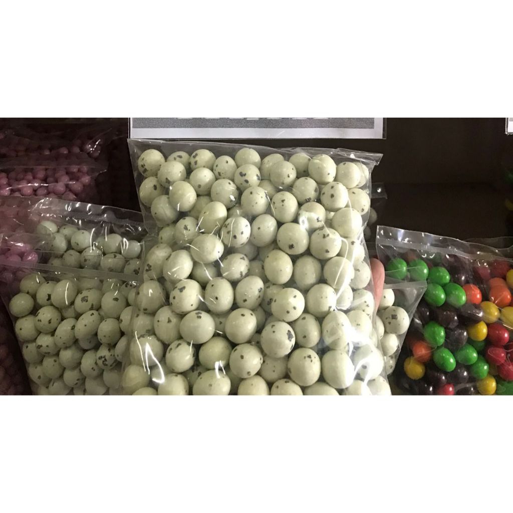 

COKELAT LAGIE PLANET PEANUT 500GR ISI KACANG MANIS ENAK LEZAT CEMILAN