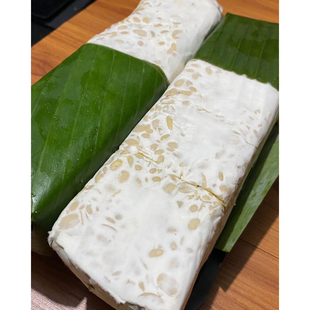 

Tempe Daun Segar Fermentasi Alami - Tempe Tradisional Non-Pabrik 250g-500g