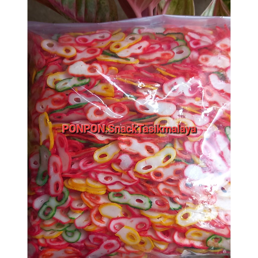 

KERUPUK MENTAH/kerupuk bawang warna/kerupuk angka delapan