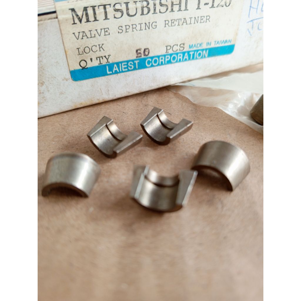 kuku klep kancingan klep Mitsubishi colt t120 lama