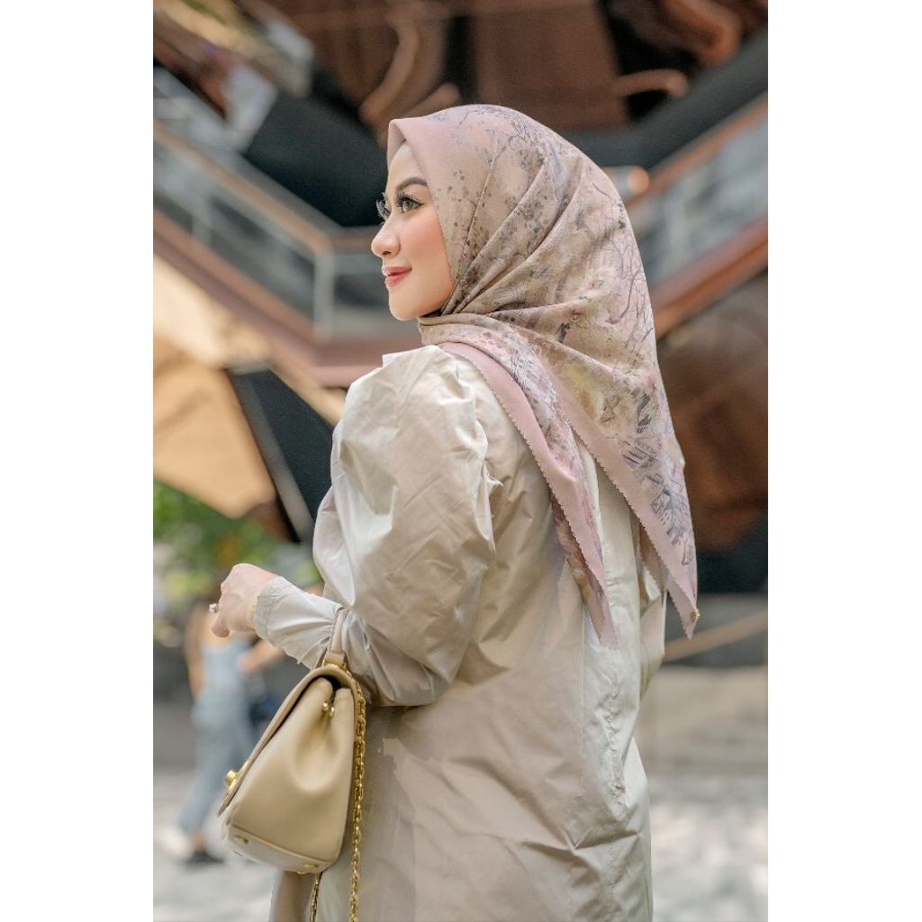 Buttonscarves New York Bowery