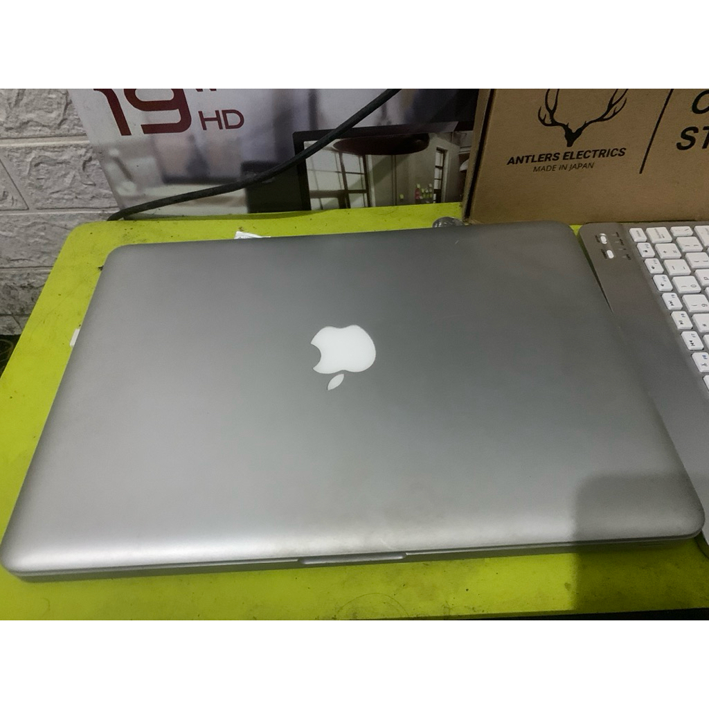 MacBook pro 2011