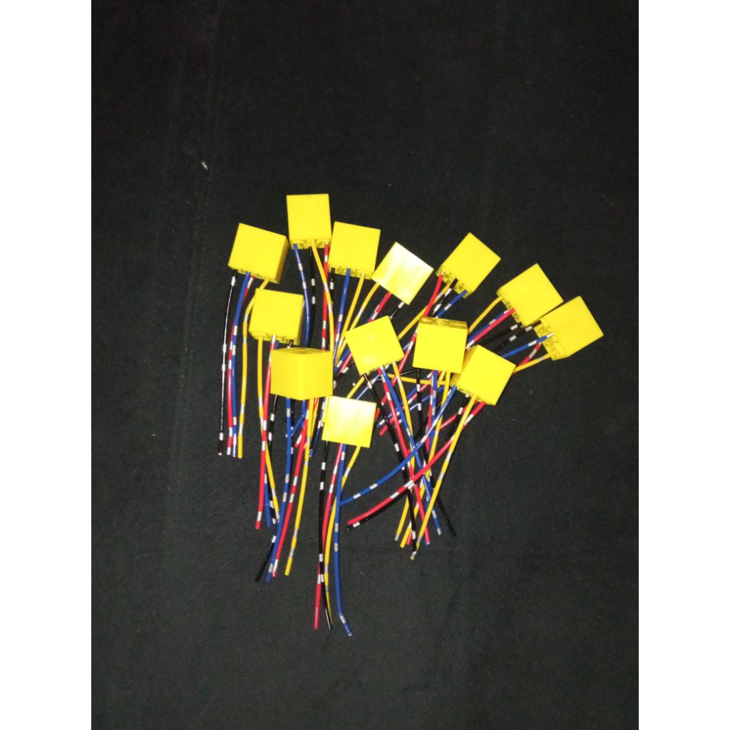Soket Relay Kaki 4 Soket Relay 4 Kabel