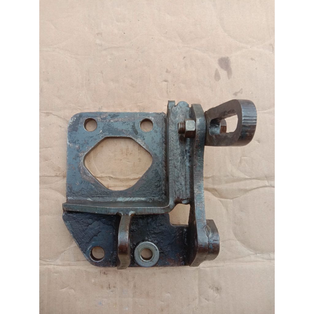 BREKET COMPRESSOR KOMPRESOR AC 507 TOYOTA KIJANG SUPER ASLI CABUTAN ORIGINAL