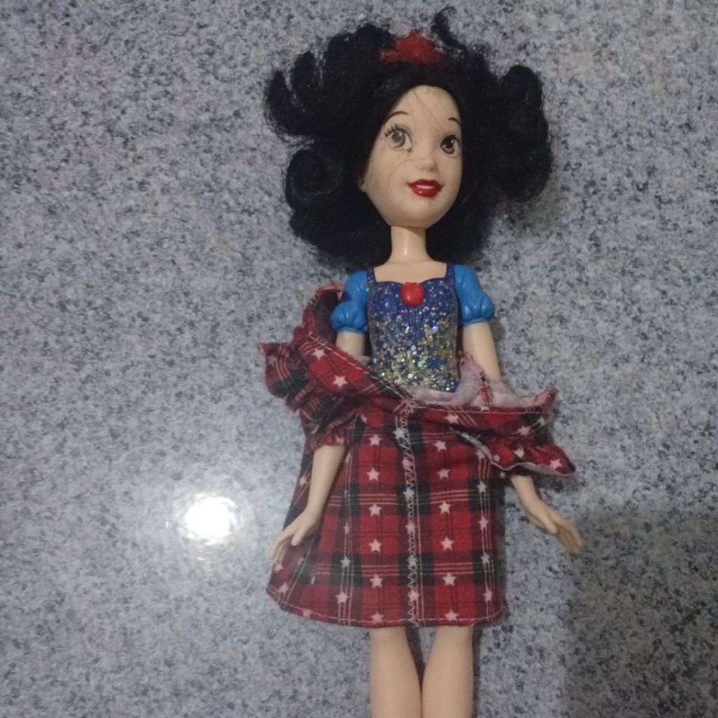 Barbie Snow White Disney Mattel