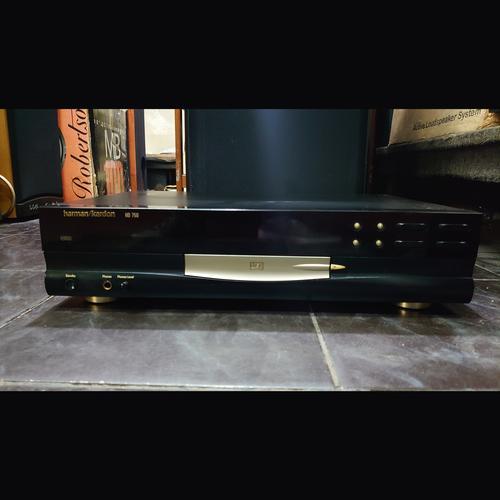 Harman Kardon HD 750 CD Player HDCD no marantz Denon rotel nad kenwood