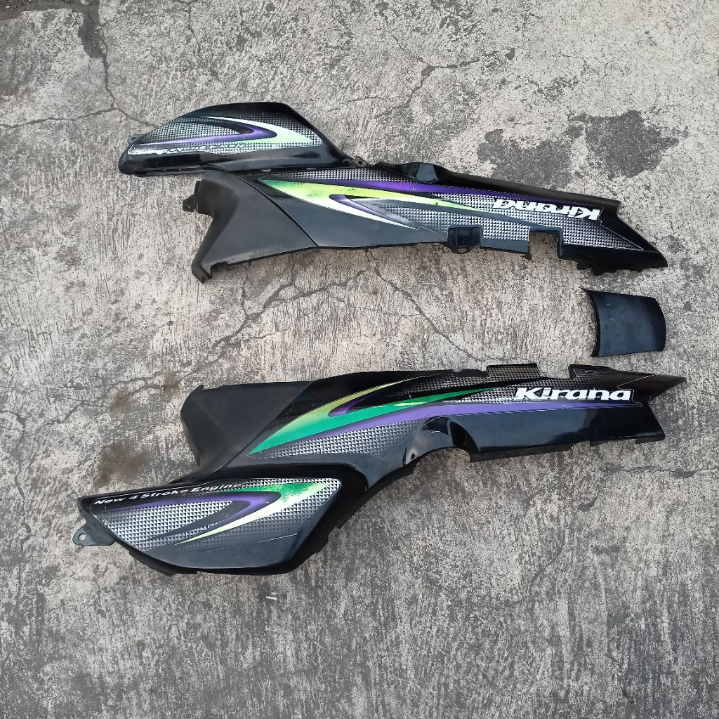 cover body belakang set kanan kiri honda kirana 125 original