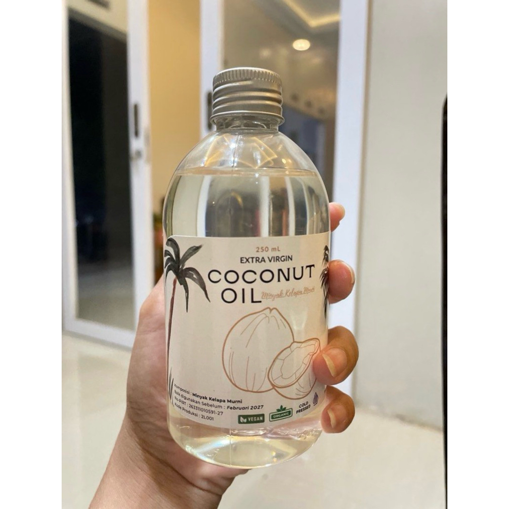 

Coconut Oil | Minyak Kelapa Murni by Divy Nature