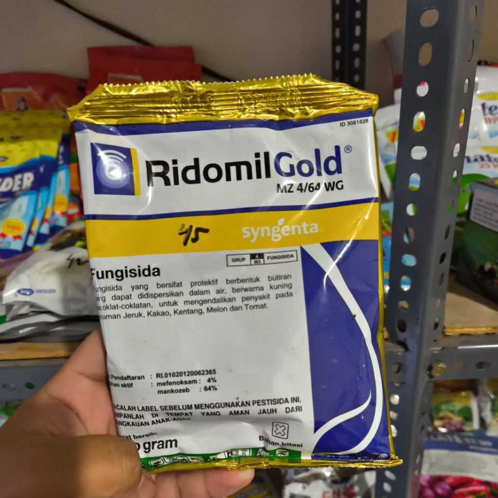 FUNGISIDA RIDOMIL GOLD MZ 4/64 WG 100 gram  BAHAN AKTIF MEFENOKSAM 4% DAN MAN KONSEP 64% 100 GRAM
