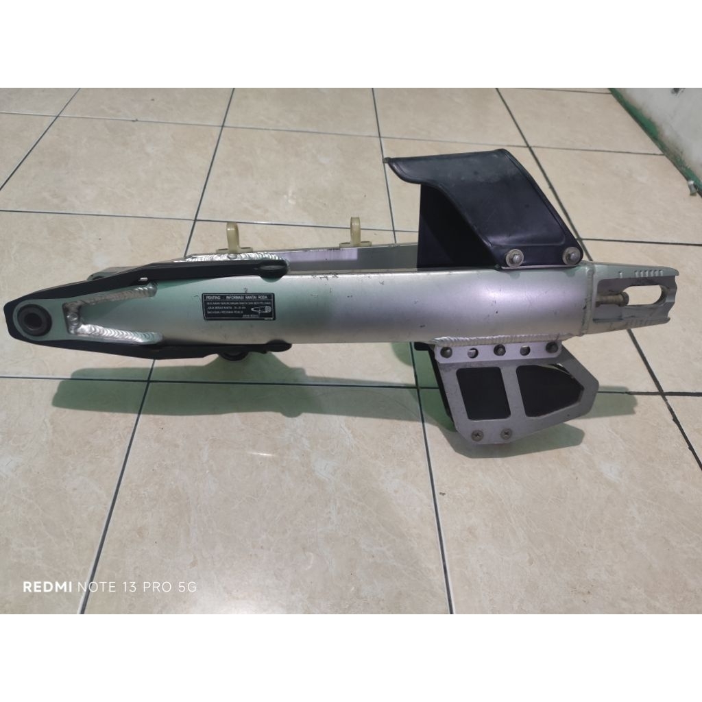 swing arm lengan ayun sasis belakang garpu klx 250