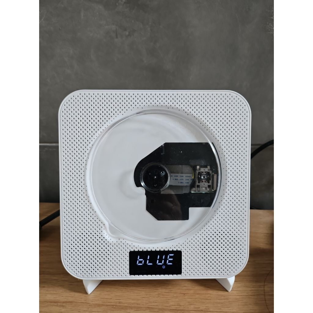 CD Player, Bluetooth, Radio, USB Music Player