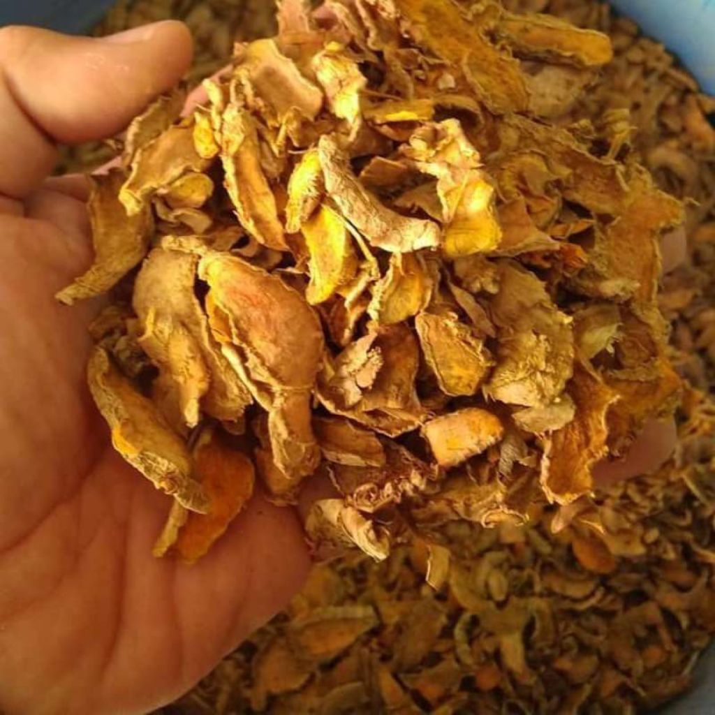 

kunyit kering bersih per 1 kg