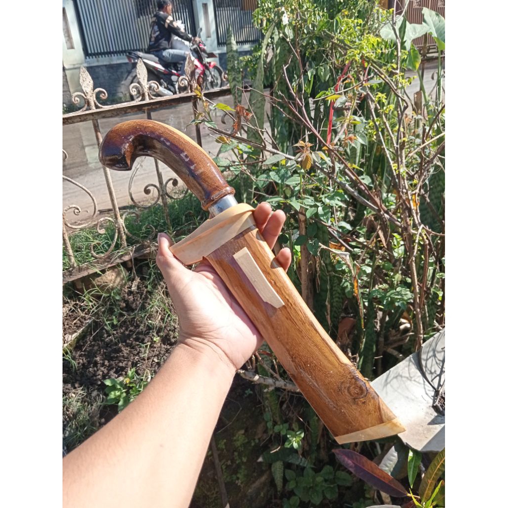 PISAU GOCIL/ PISAU PANGUSEPAN/ PISAU BAJA/ PISAU UNIK