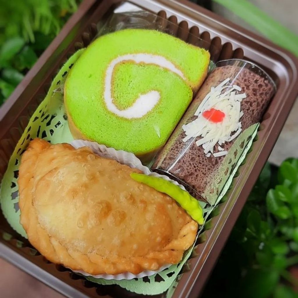 

Snack box mika isian 3