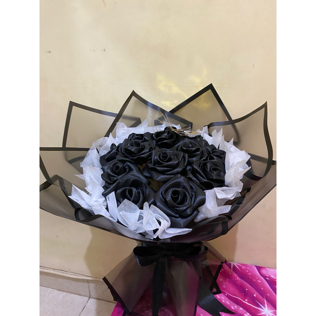 

buket pita satin hitam by flower nusantara
