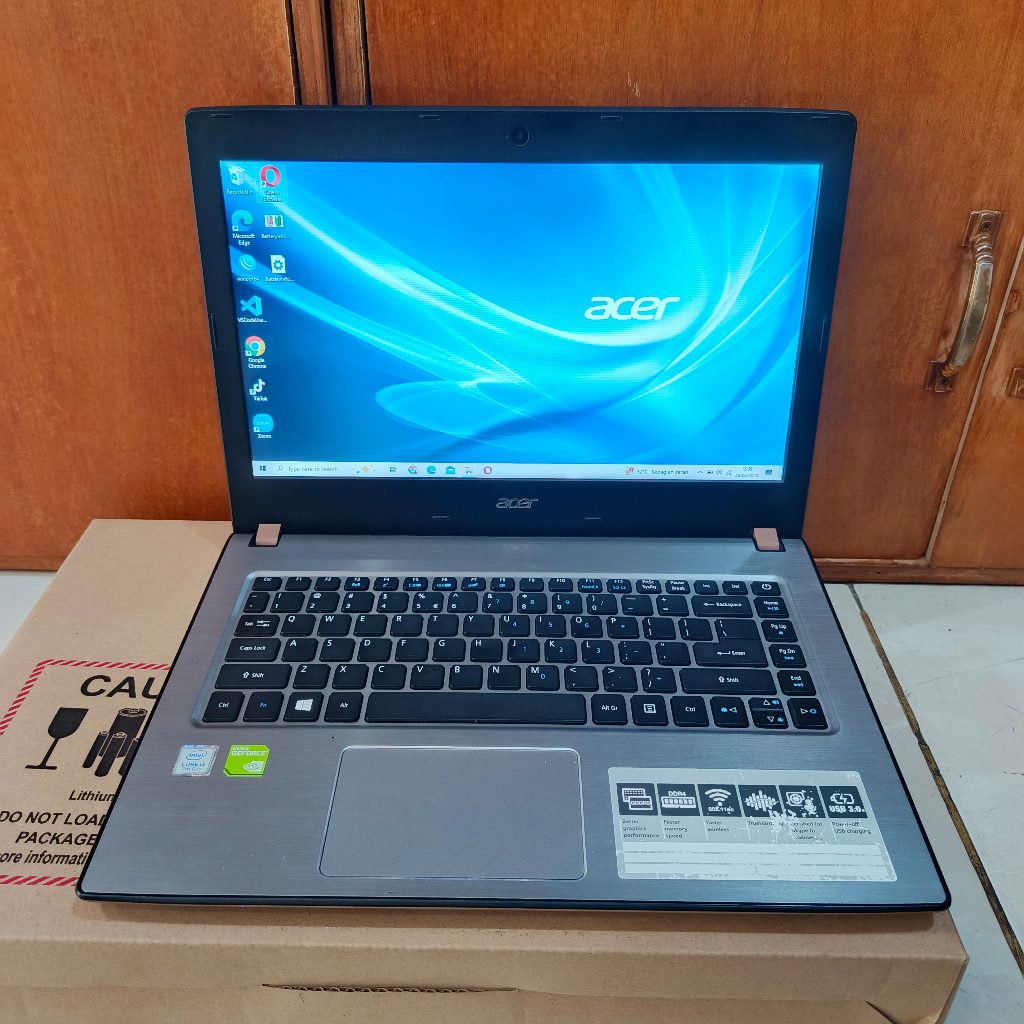 Laptop Acer Aspire E5-476G, Core i3-7020U, 4GB/1TB, #VGA, Brown Silver