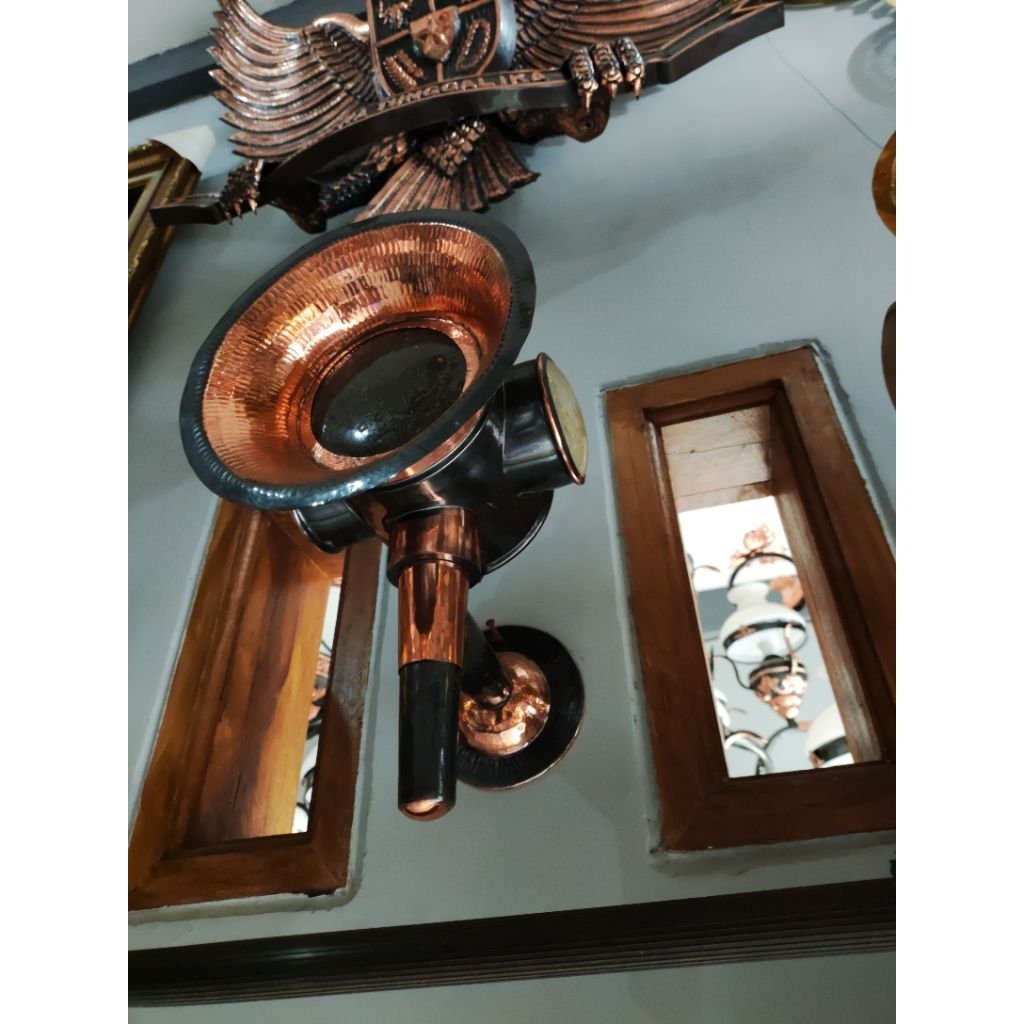 Hiasan Dinding Lampu Andong/Dokar Tembaga – Nuansa Antik Klasik Elegan
