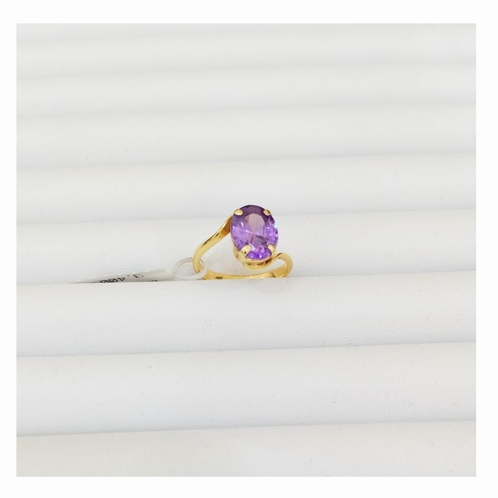 Cincin permata ungu