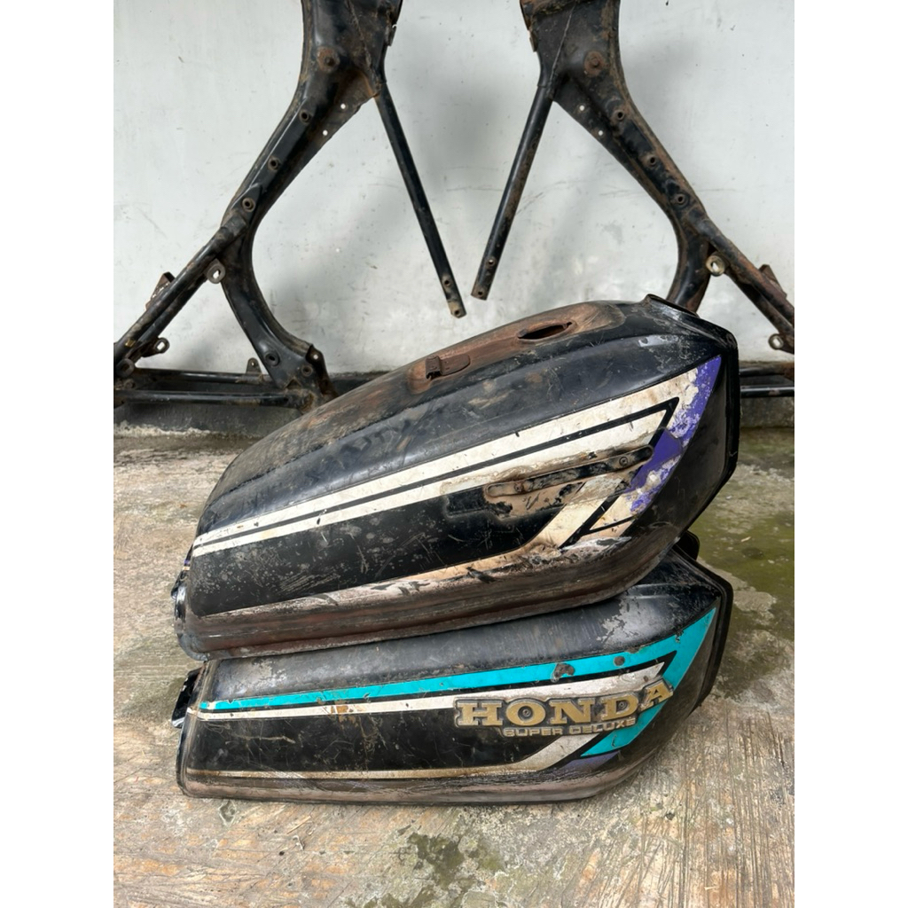 TANGKI GL 100 ORIGINAL ORI PAINT COPOTAN SUDAH GANTIAN LANTAI DAN SUDAH KRAN BESAR