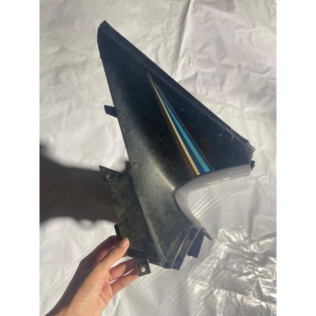 COVER BODY TUTUP TANGKI SUZUKI ARASHI SECOND ORIGINAL COPOTAN