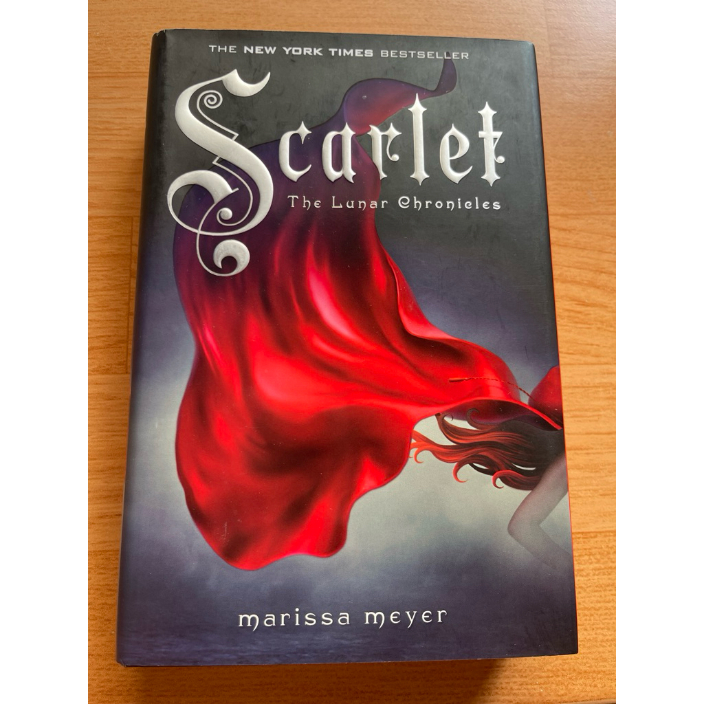 Scarlet HC Novel (The Lunar Chronicles)