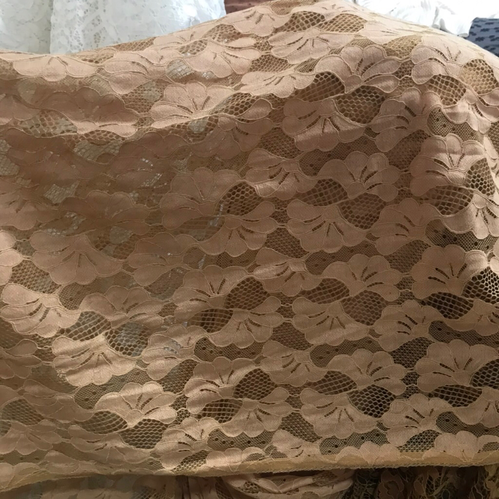 Kain Brokat Premium | Bahan Brokat Katun | Brokat Import | Kain Brokat Mewah (Harga 0,5 meter)