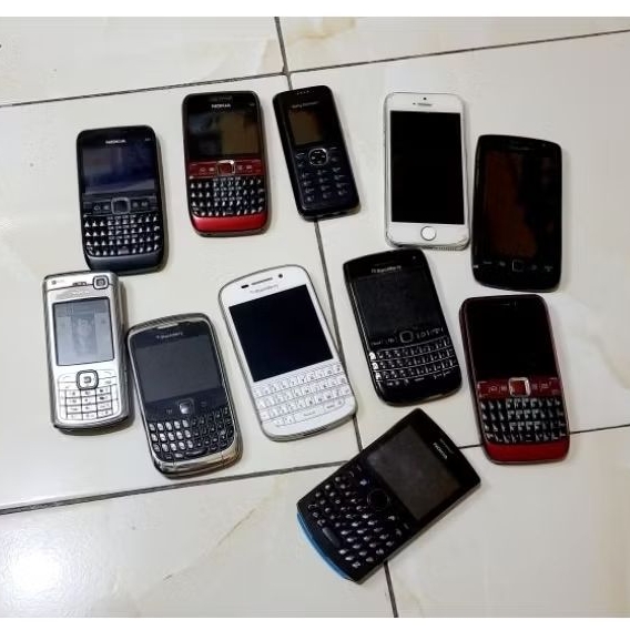 Hp jadul Nokia, Sony ericsson, BB dan iponn second collection rare vintage original