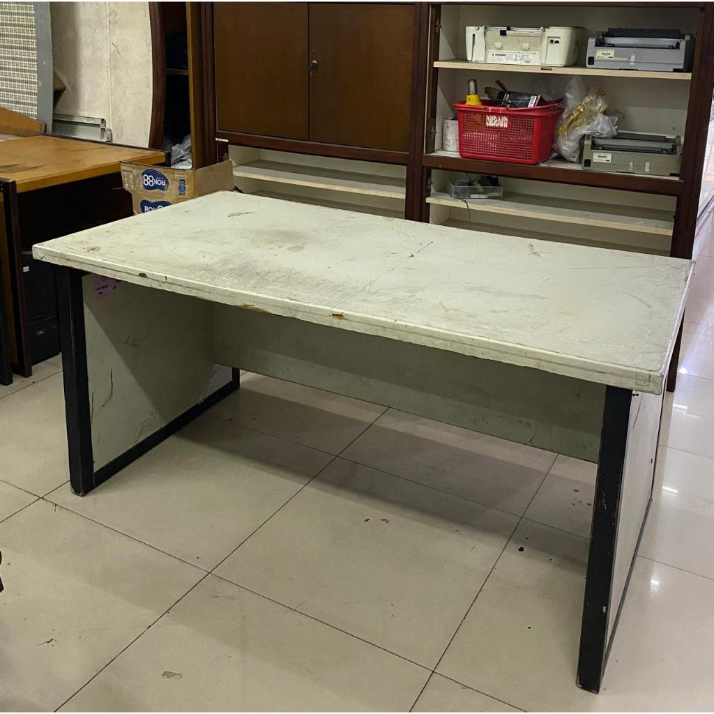 MEJA KANTOR PANJANG SECOND SEKEN BEKAS UKURAN 158x80x74