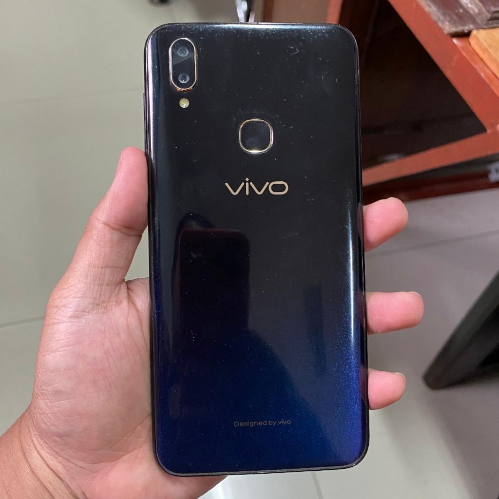 Vivo V11i 6/64Gb Garansi Resmi second
