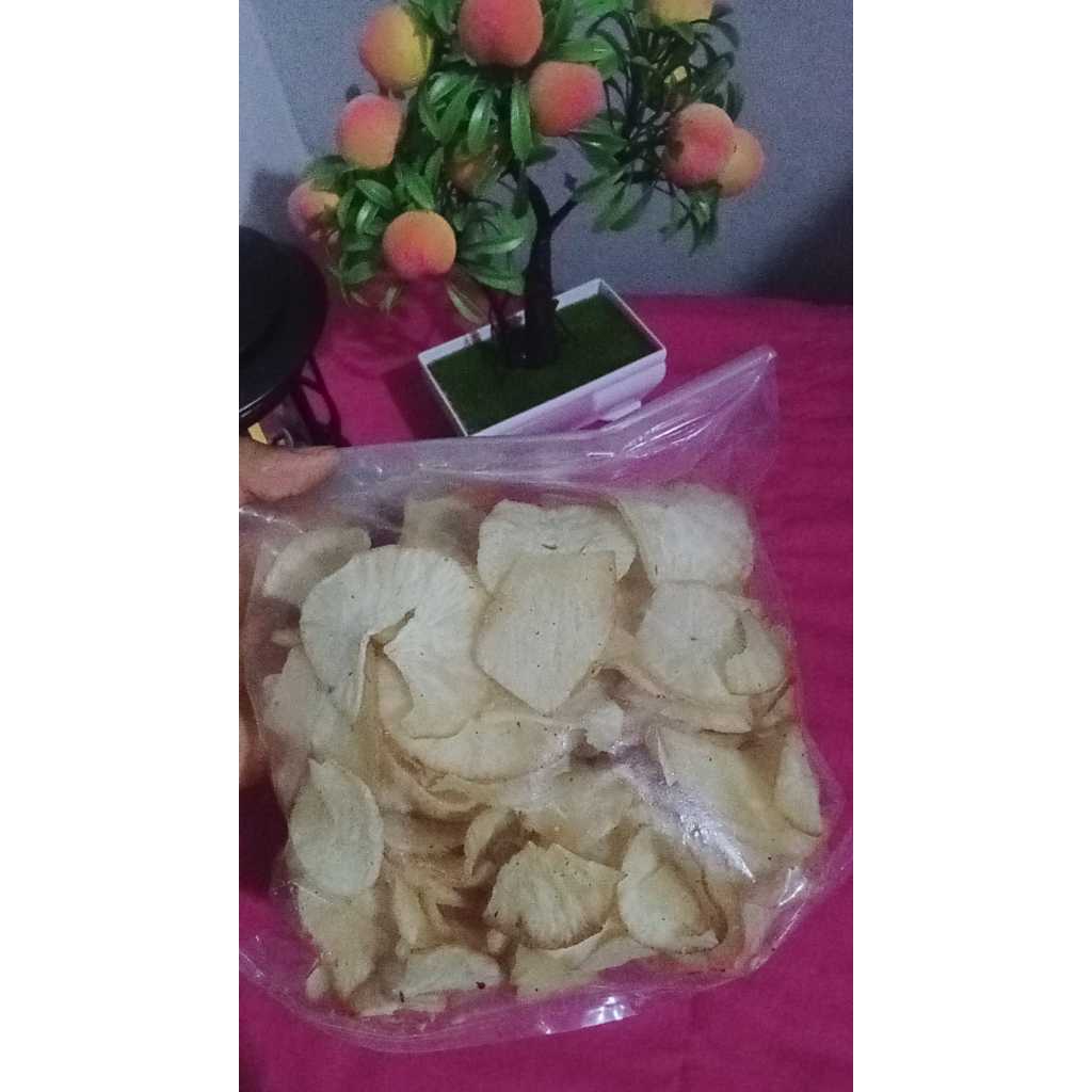 

TERMURAH!!!Keripik singkong asin gurih 250 Gram