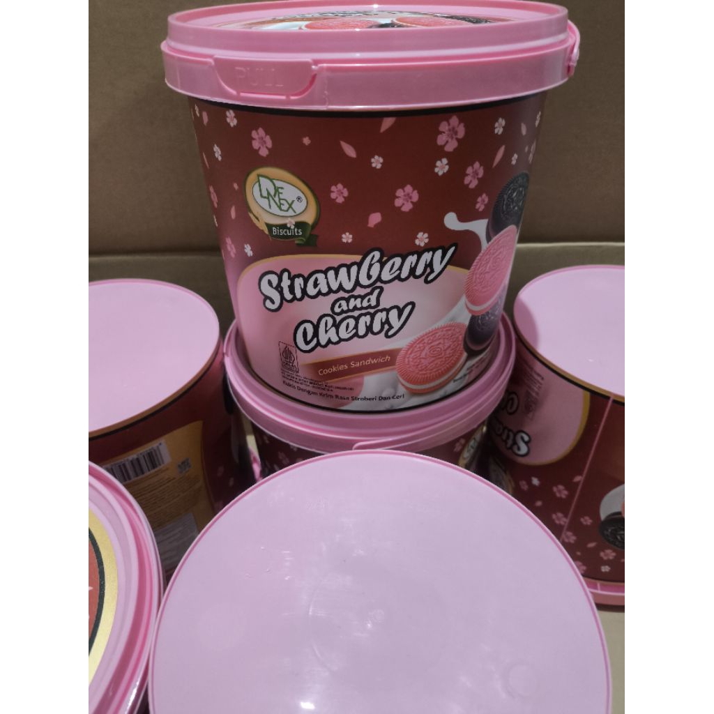 

STRAWBERRY N CHERRY