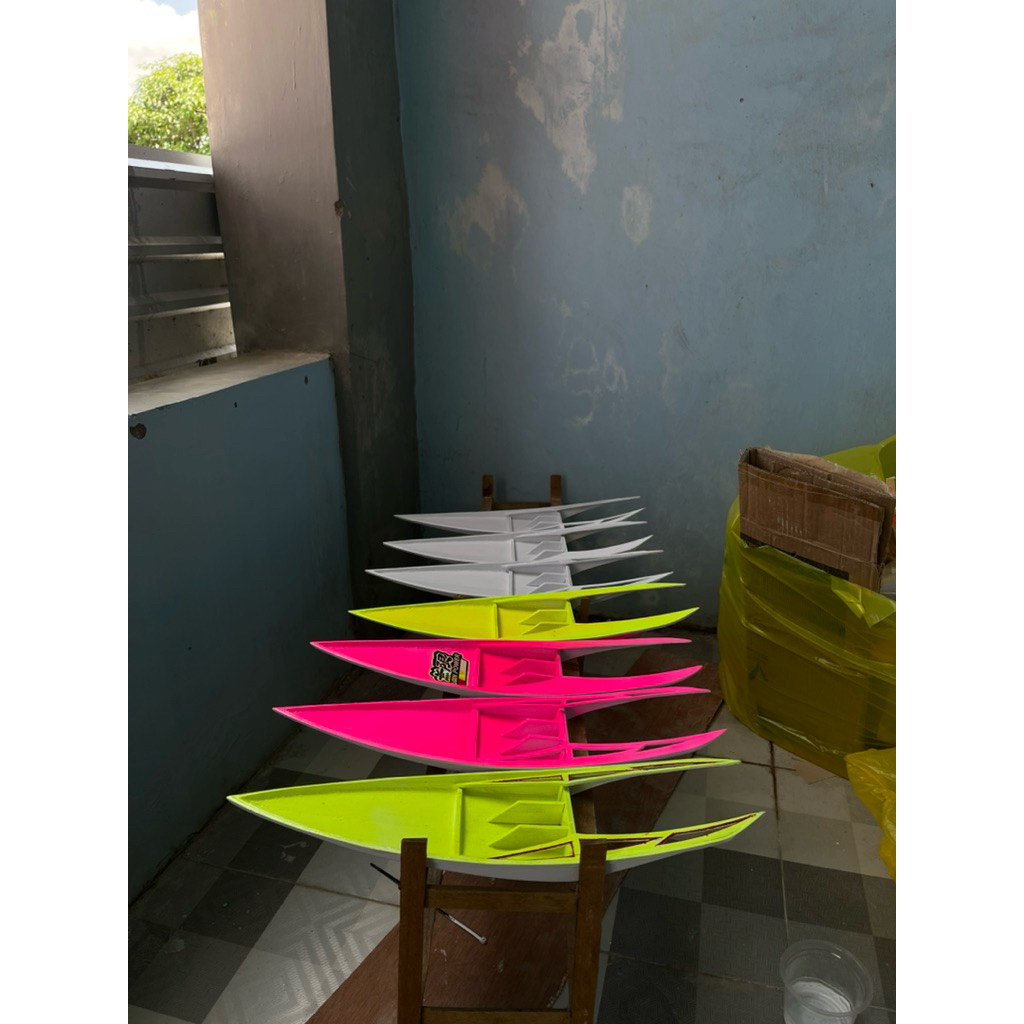 PERAHU MINI BALAP (hanya body perahu)