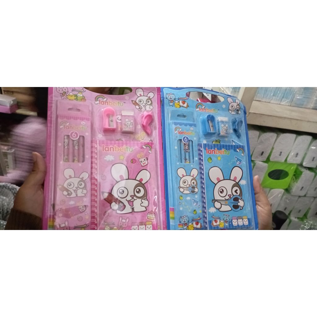 

alat tulis karakter anak