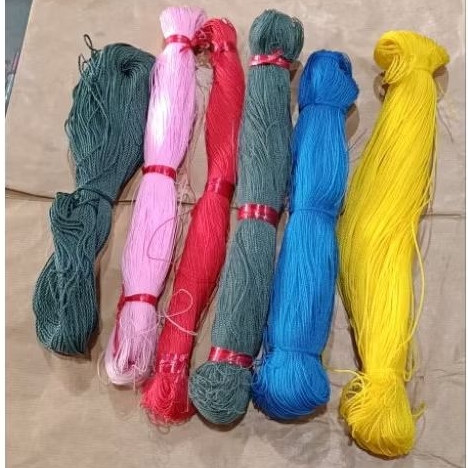 

Tali Benang Plastik P.E. Berbagai Merk, Warna & Ukuran.