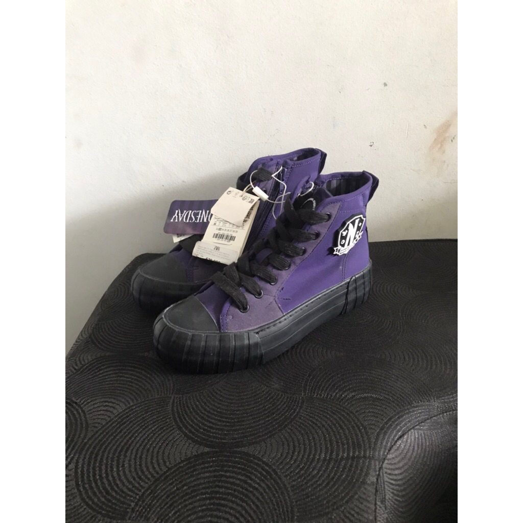 SNEKERS ZARA KIDS X WEDNESDAY SIZE 33 ORIGINAL STORE