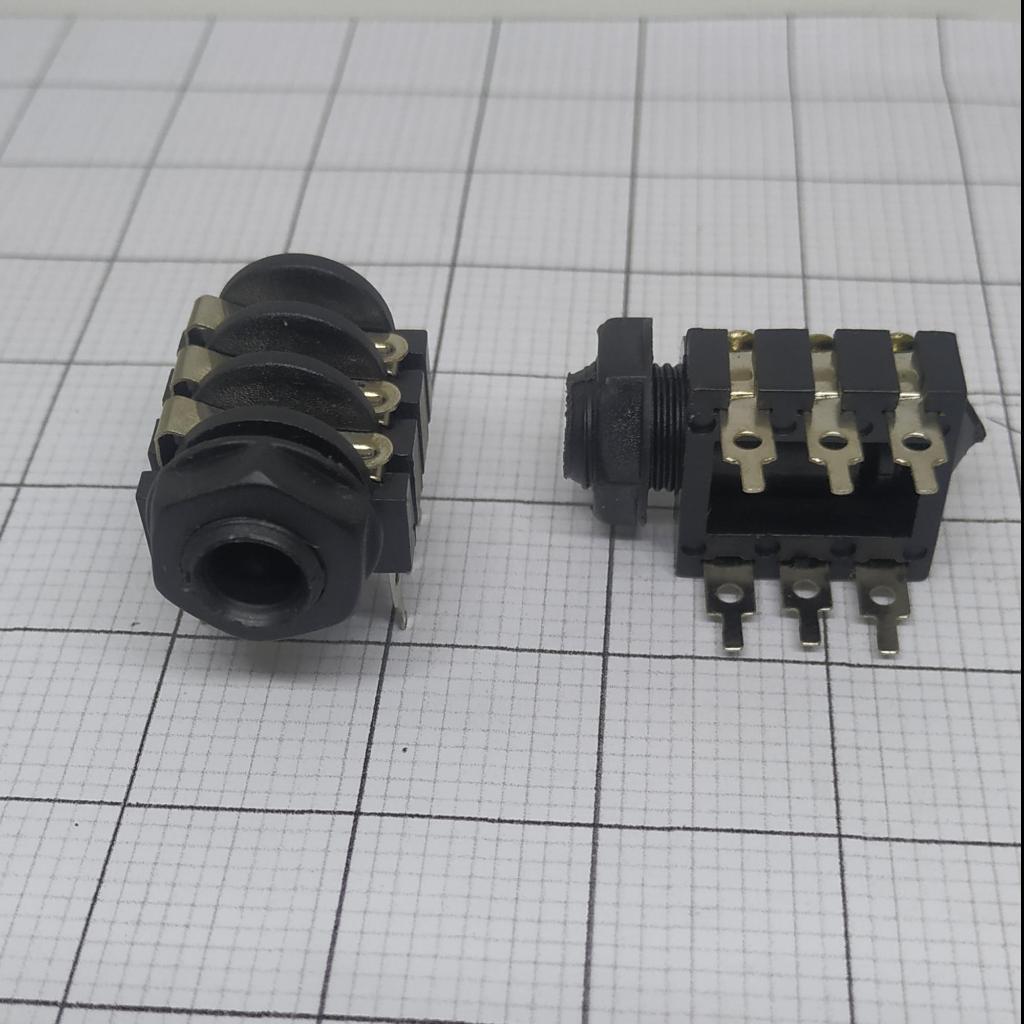 Soket Akai Stereo Kelabang / Socket Akai Stereo Kelabang 6pin / Soket Akai Stereo Kelabang Ulat Bulu