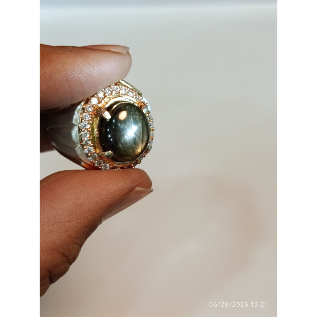 Black Sapphire Top Star Bangsing Kresnadana