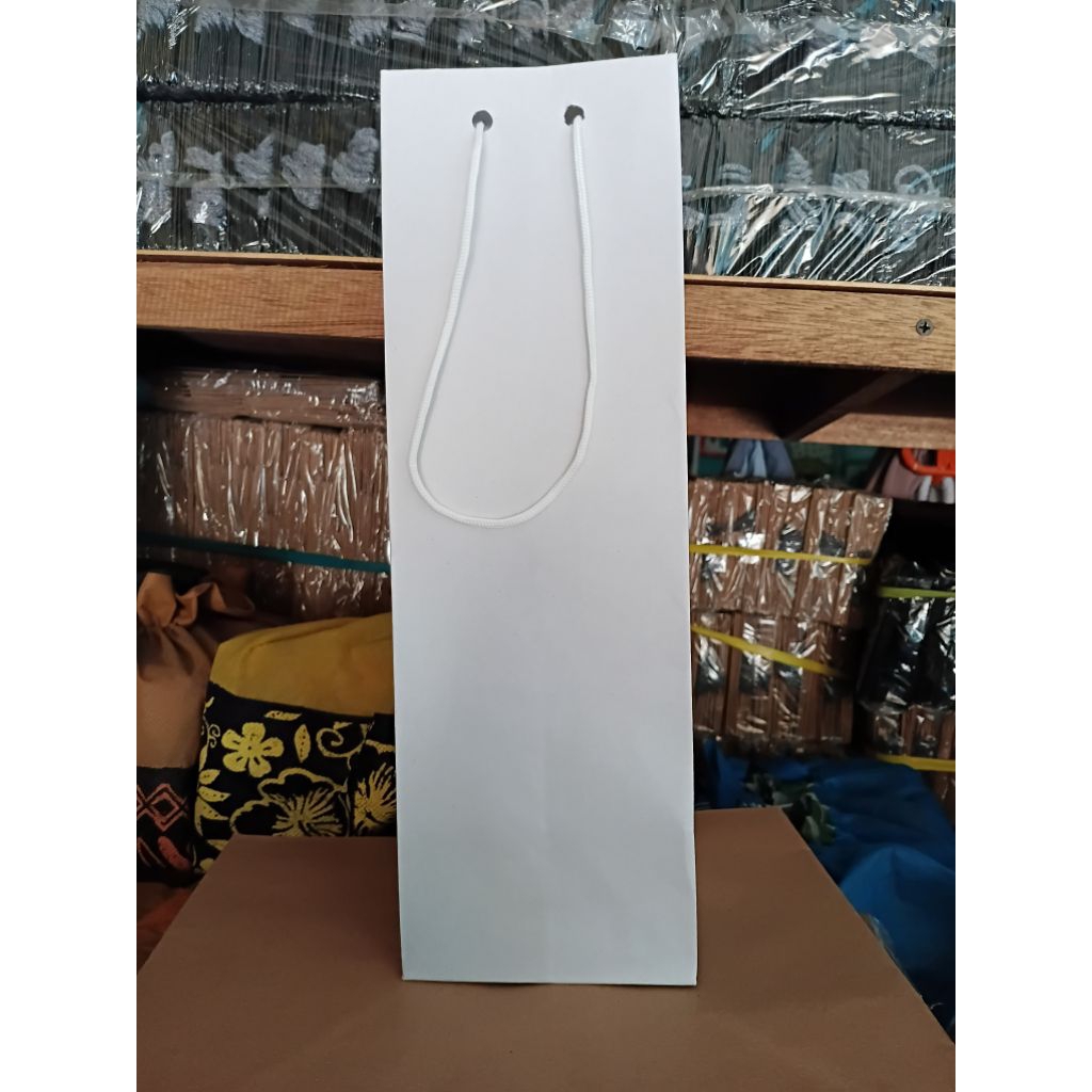 

Paperbag White 10.10.30 isi 12pcs