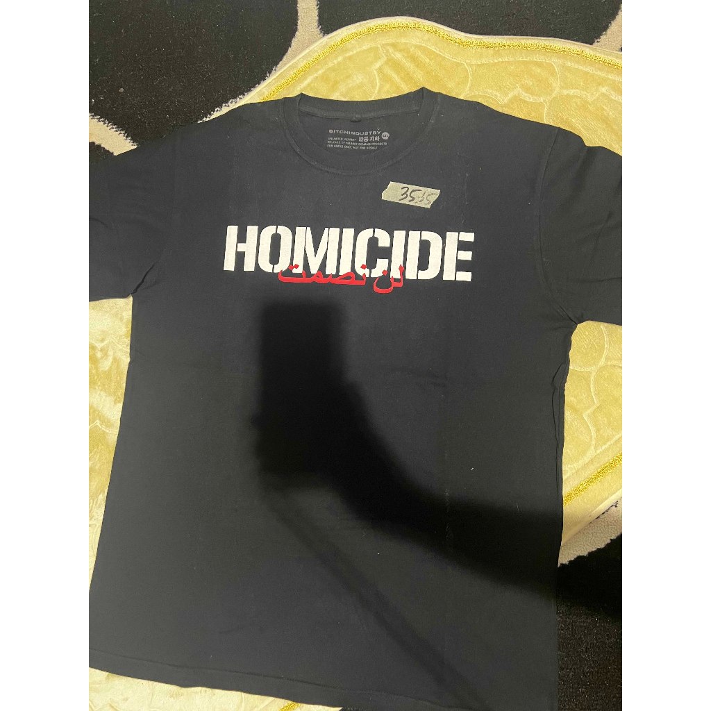 Kaos Preloved - preloved kaos - kaos pria preloved - preloved kaos branded - preloved kaos brand