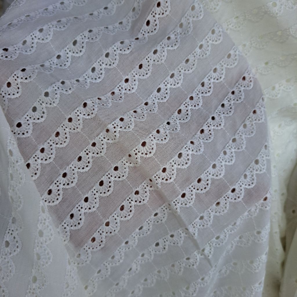 kain katun bordir | kain katun bordir bolong premium | kain bordir motif bolong | kain bordir harga 