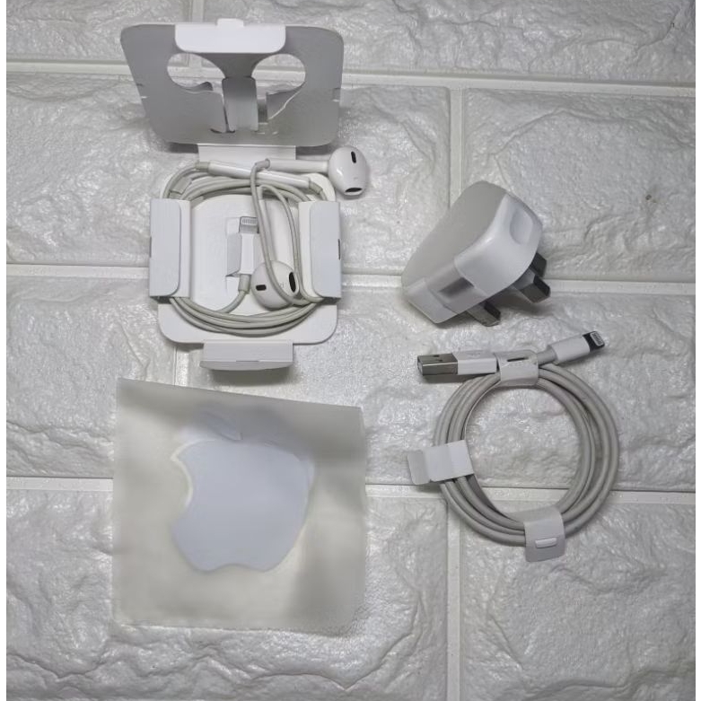chager iPhone dan headset ori copotan