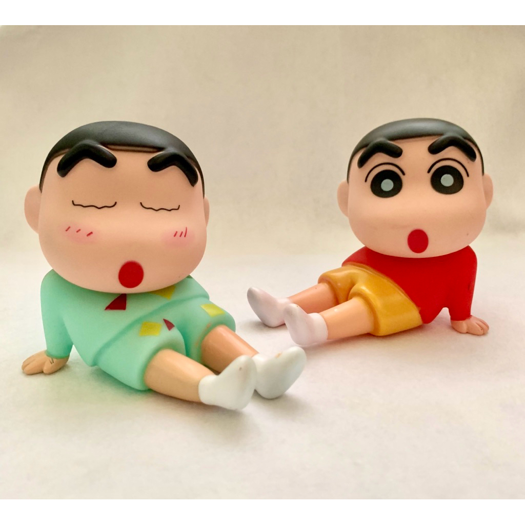 

Figure Topper Hiasan Dekorasi Crayon Shincan Duduk