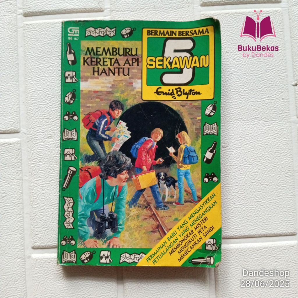 Bermain Bersama 5 Sekawan - Misteri Telaga Angker by Enid Blyton