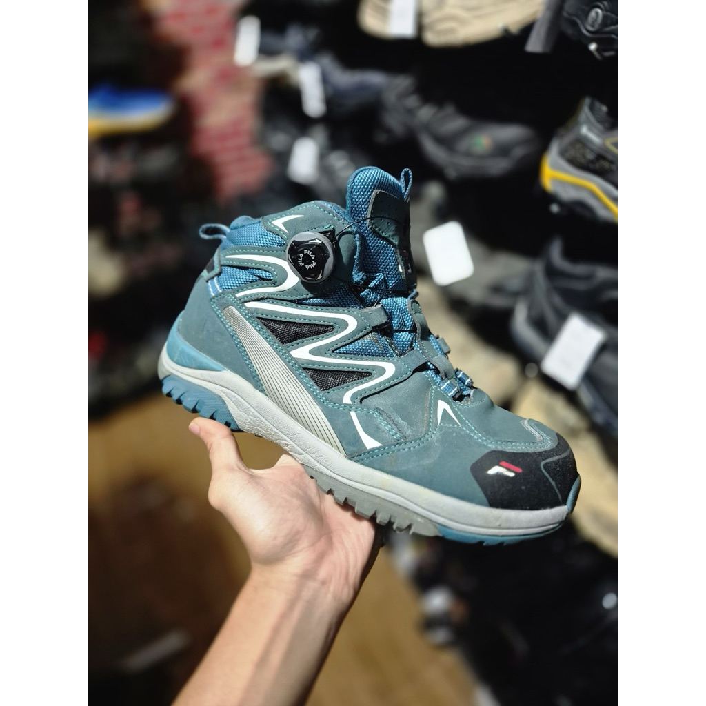 sepatu safety fila req