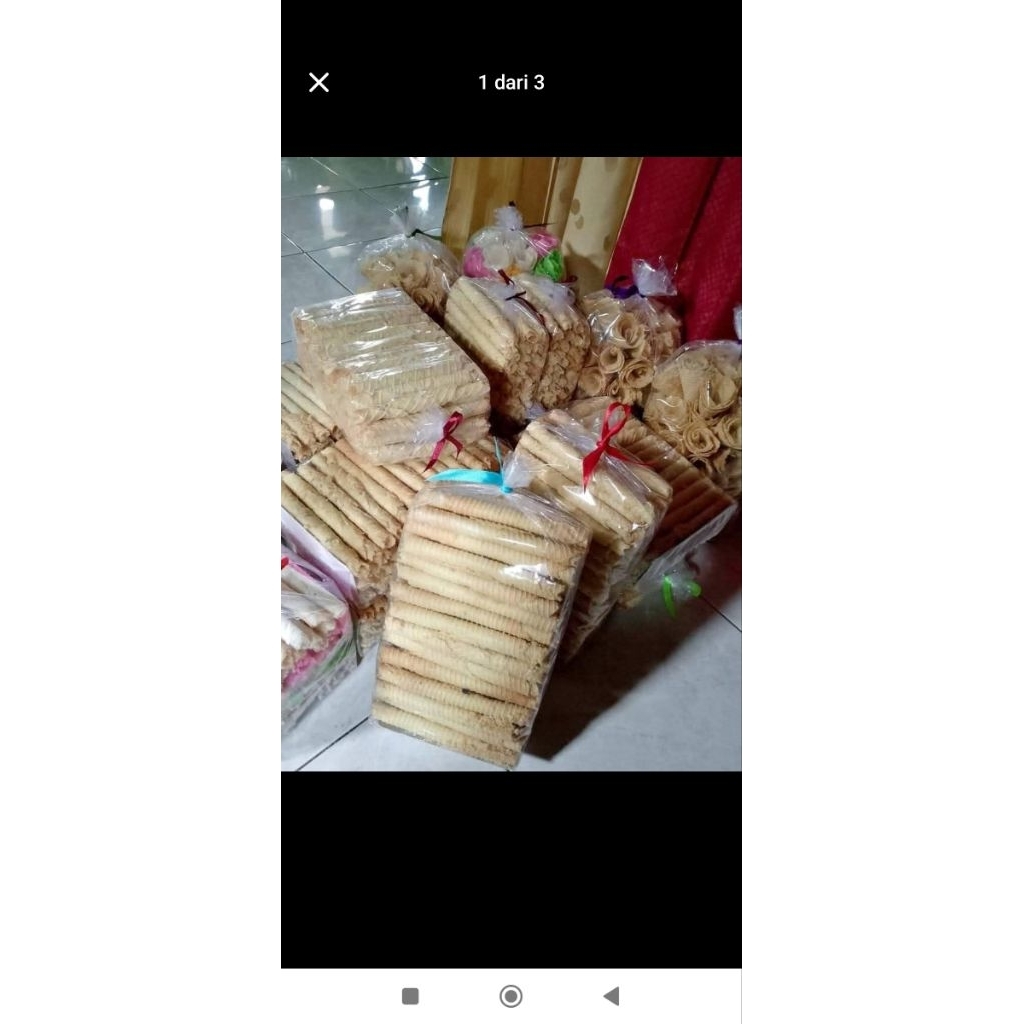 

Opak gambir / Kue semprong