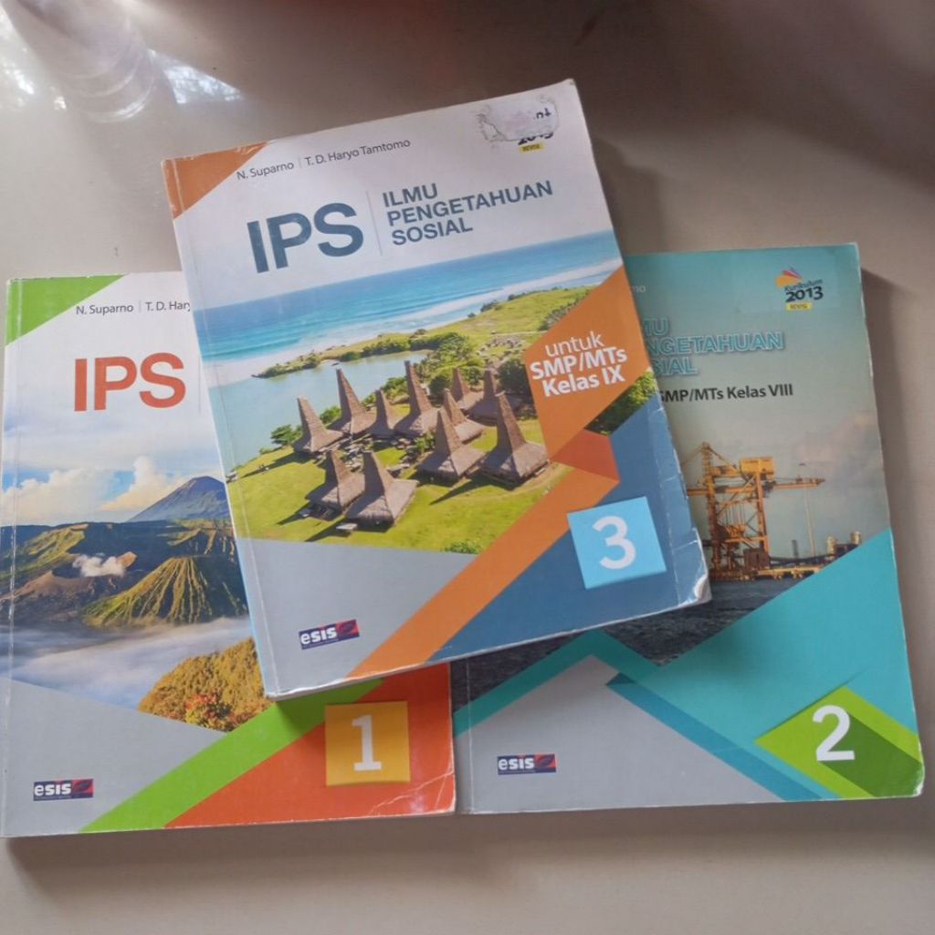 BUKU PAKET IPS SMP KLS 7,8,9 / ESIS N. SUPARNO