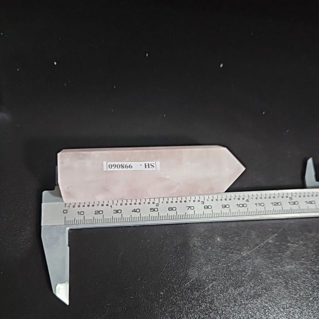 ROSE QUARTZ MADAGASCAR  POINT BATU ASLI